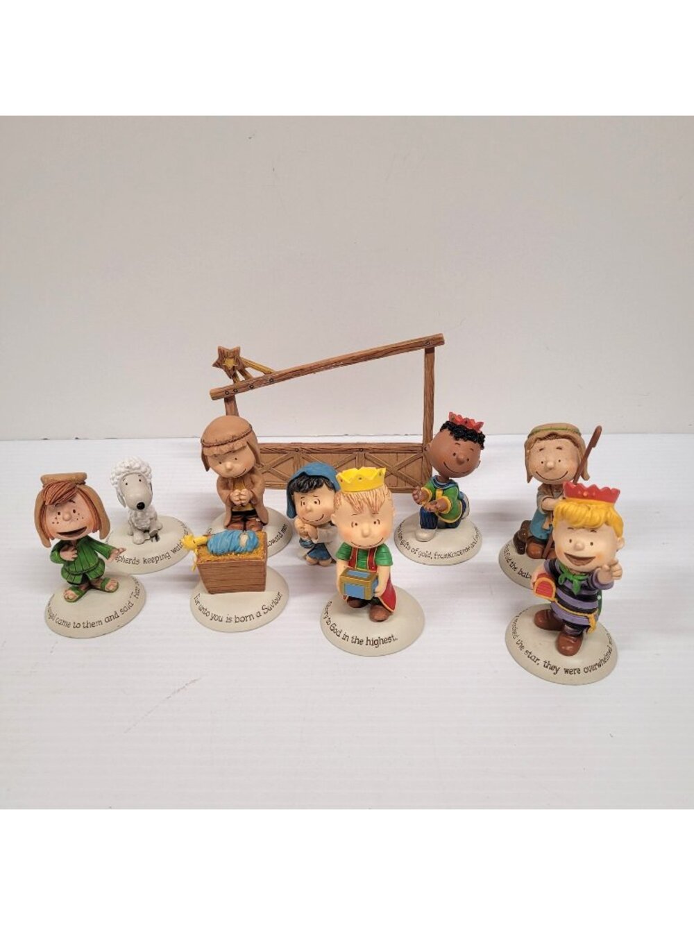 Hallmark Peanuts Christmas Nativity Collection Figures 10  Pieces 2012 2014 Flaw